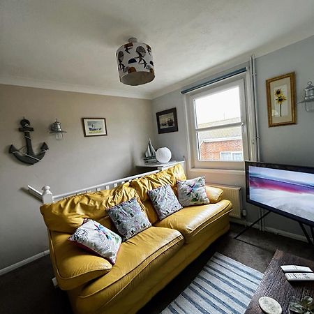 Hastings Old Town Tackleway Privileged Sea Views Whole House 3 Beds מראה חיצוני תמונה