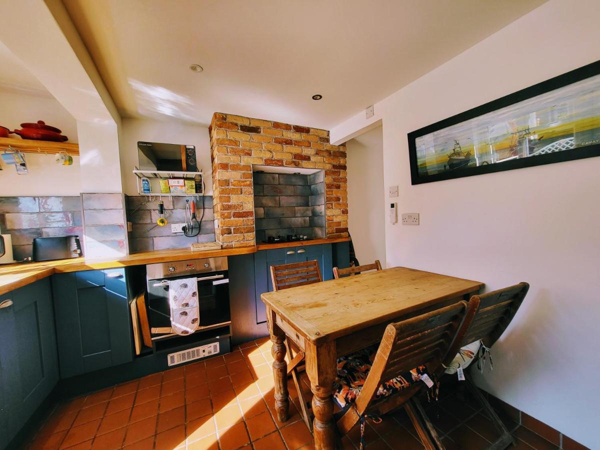 Hastings Old Town Tackleway Privileged Sea Views Whole House 3 Beds מראה חיצוני תמונה